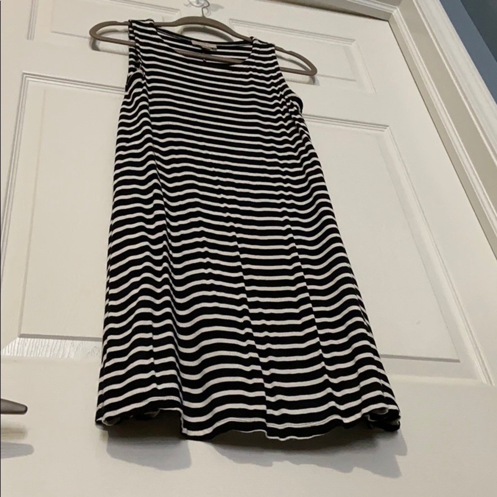 Loft Black & White Stripped Flowy Sleeveless Dress